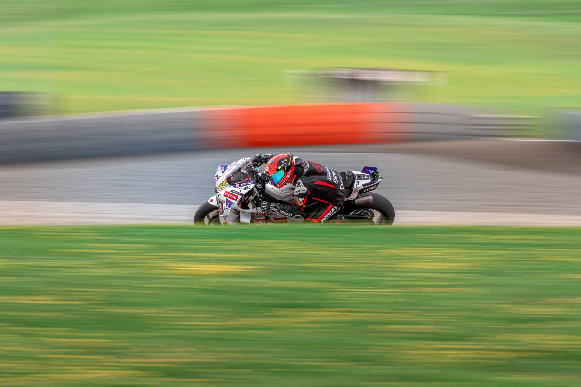 Motorsport-Team als Beispiel für eine fotografische Saisonpartnerschaft
