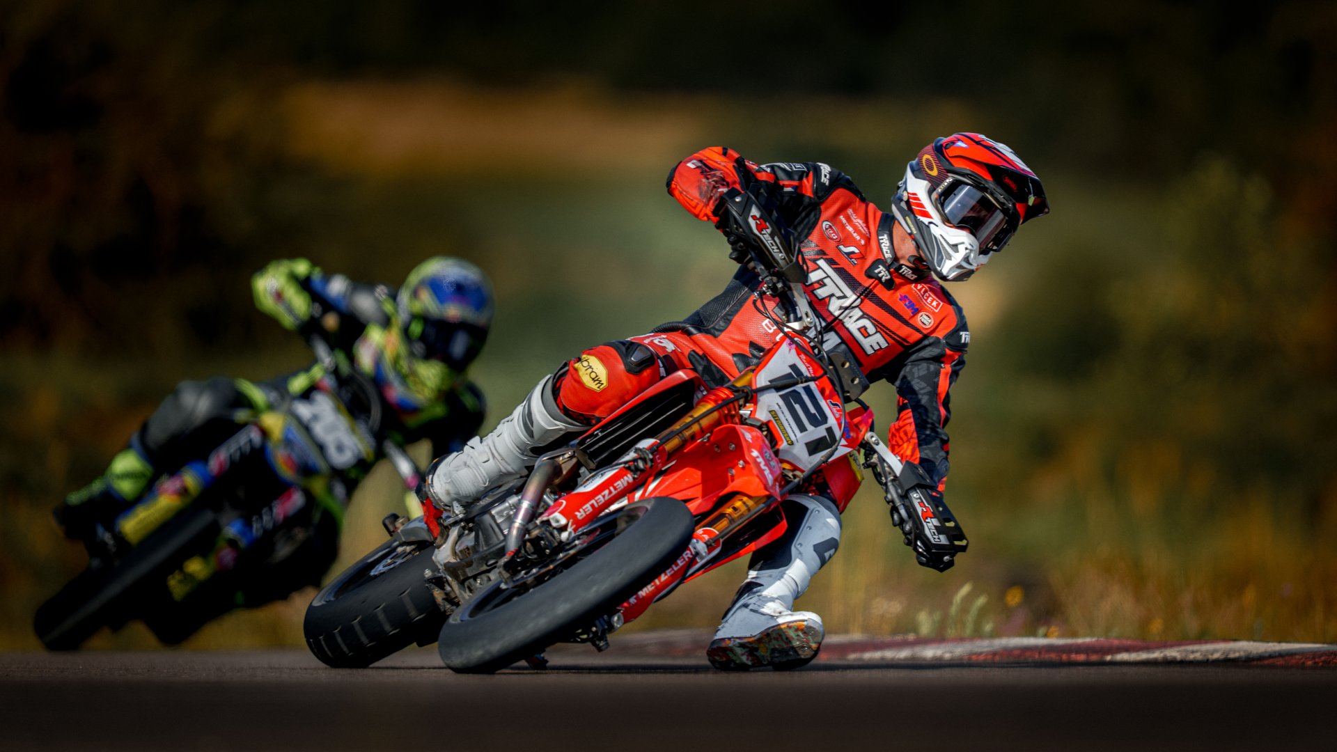 Bild zum Bericht „Supermoto Fuglau 2026: Volle Punkte für Buschberger und Steiner“ – GRIPcapture