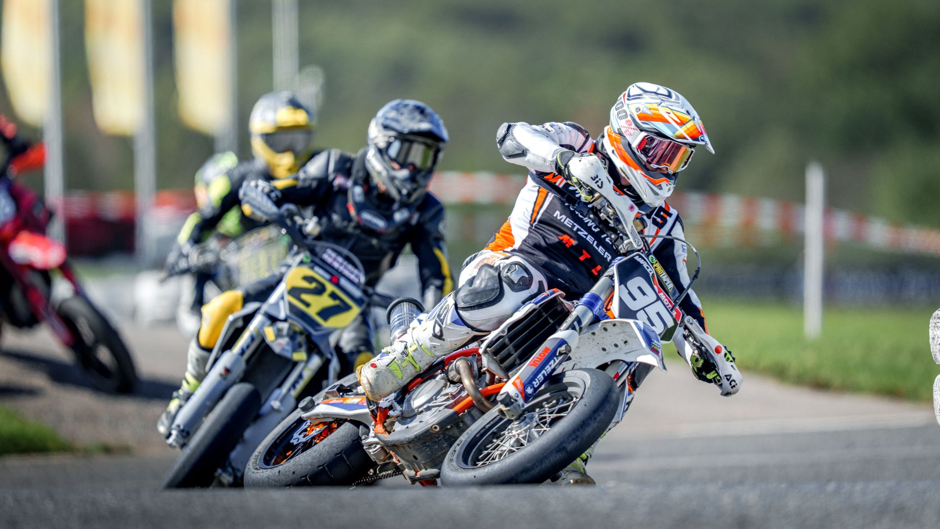 Bild zum Bericht „Supermoto Melk 2026: Buschberger wird Staatsmeister – Abschied von Rudi Bauer“ – GRIPcapture