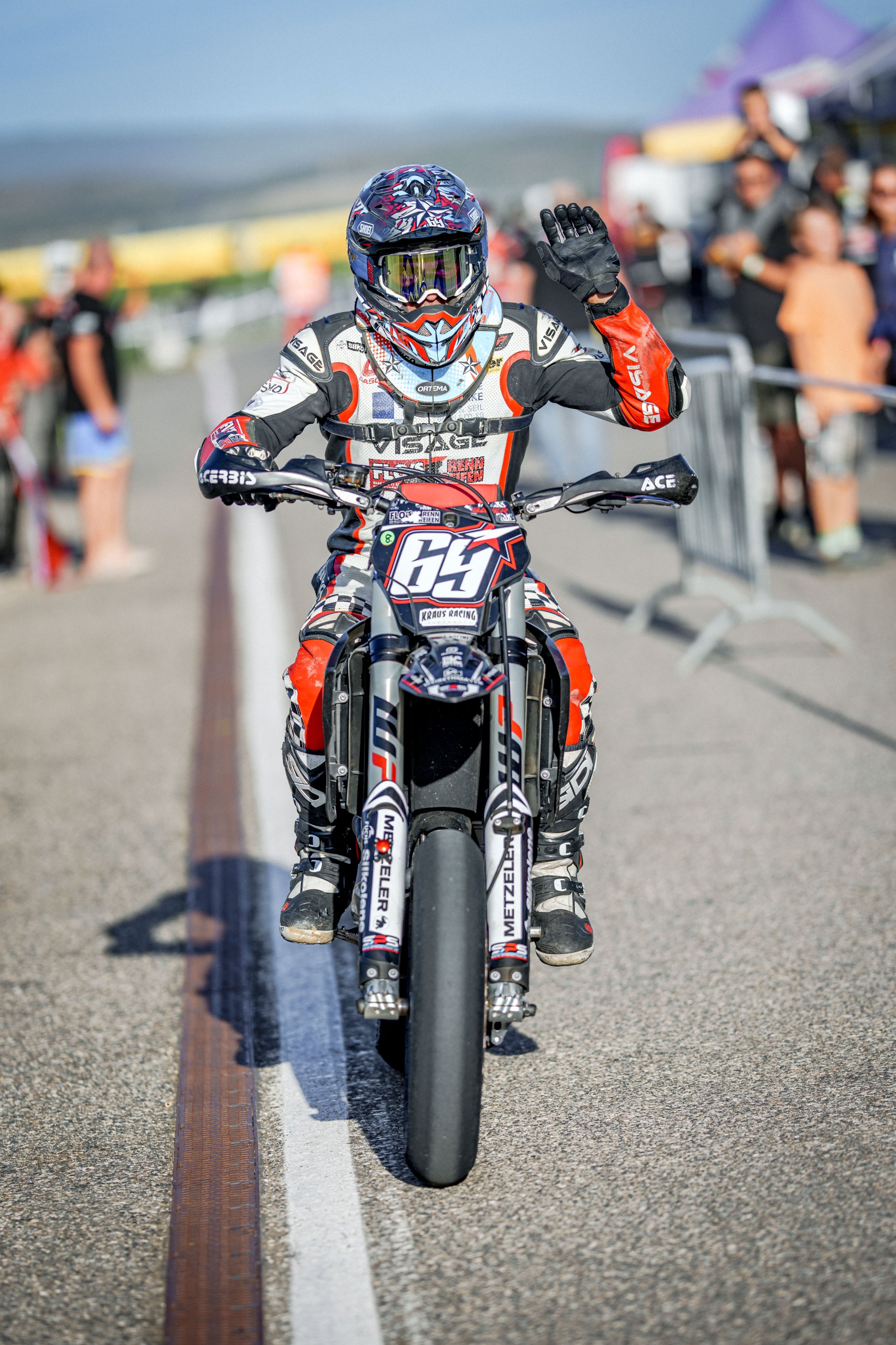 Bild zum Bericht „Supermoto Melk 2026: Buschberger wird Staatsmeister – Abschied von Rudi Bauer“ – GRIPcapture